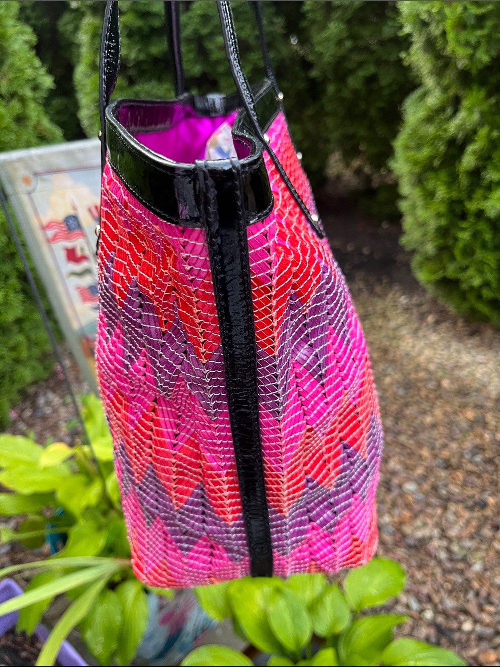 Kate Spade Pink, Purple & Red Woven Chevron Tote EUC 11 x 12 x 6.5 - Picture 3 of 9